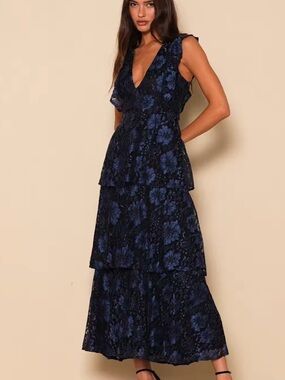 Lulus Navy Floral Lace Tiered Maxi Dress Ruffle V Neck Size XL